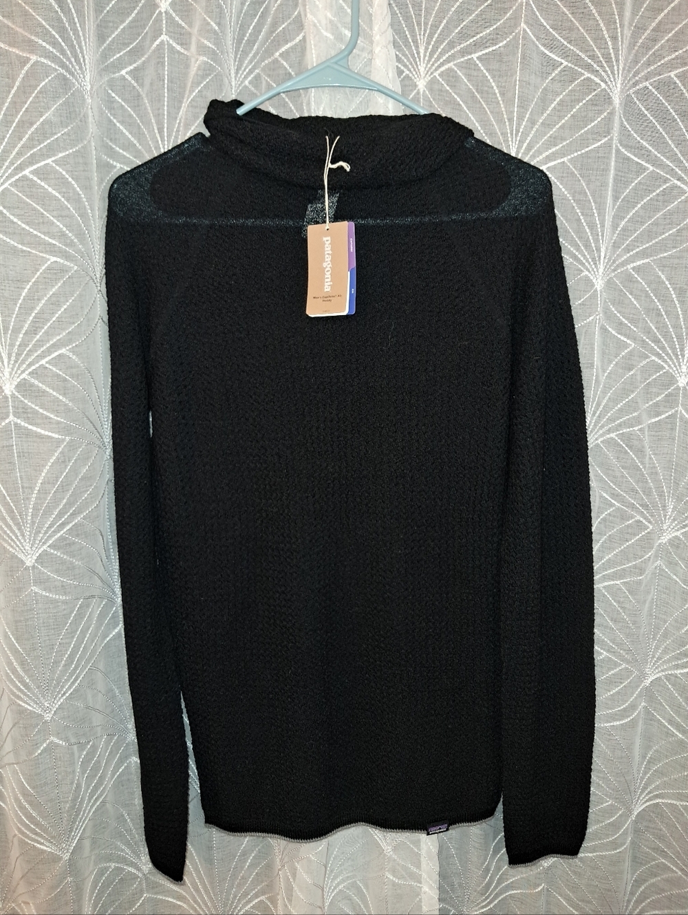 NWT Patagonia brand Mens size small, capilene air hoodie
